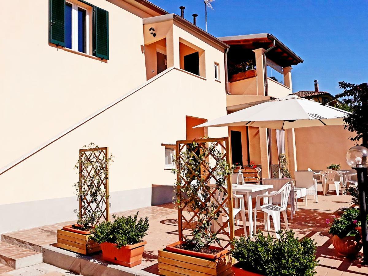 Bed and Breakfast Il Giardino à Riotorto Extérieur photo